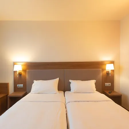 Campanile Prime - Centre Gare ホテル
