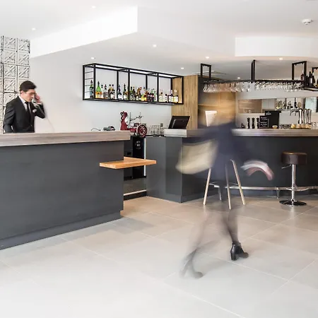 Campanile Prime - Centre Gare ホテル 3*
