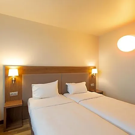 Campanile Prime - Centre Gare 3*