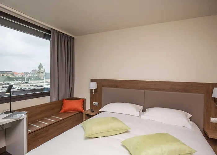 Campanile Prime - Centre Gare Hotel Metz