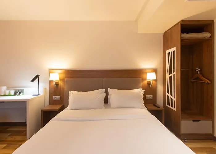 Campanile Prime - Centre Gare 3*